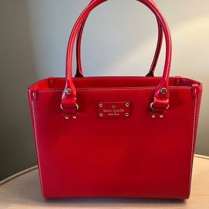Kate Spade Vintage purse.  Excellent pre owned condition